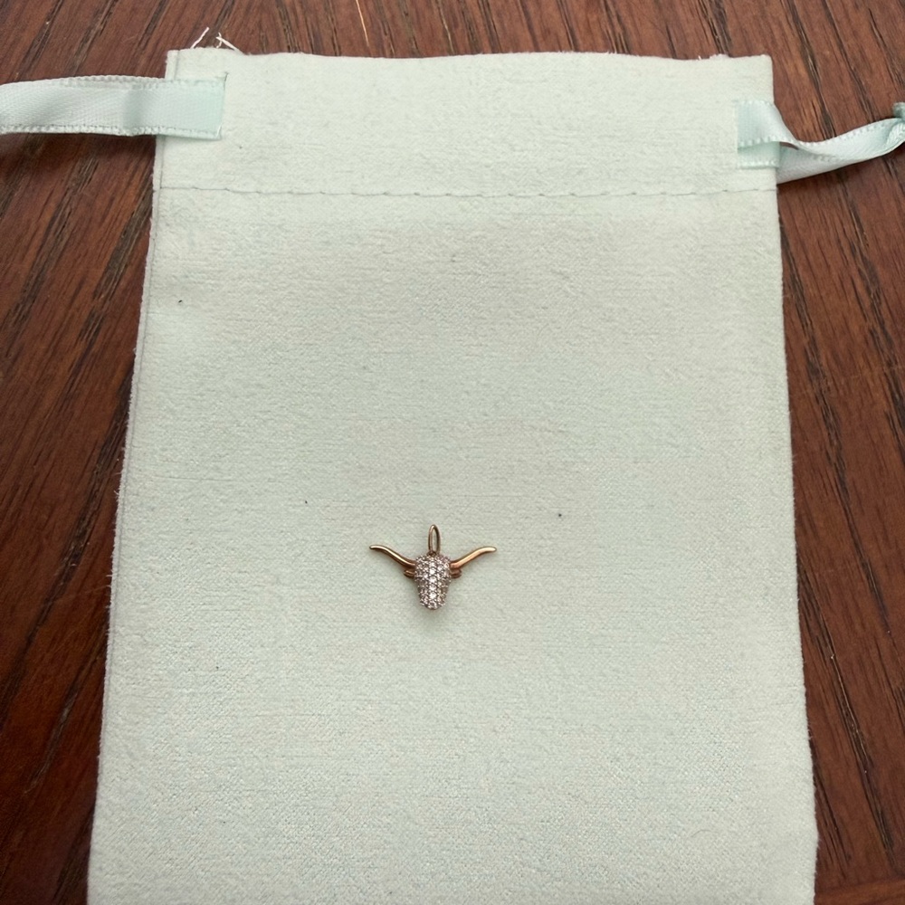 Kendra Scott 0.1 CT Pave Longhorn 14k Yellow Gold Charm in White Diamond - Picture 2 of 2